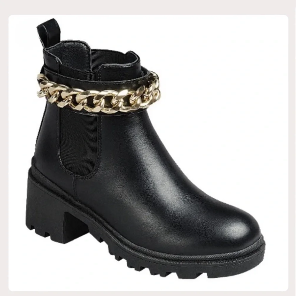 Black Chain Decor Platform Chelsea Boots